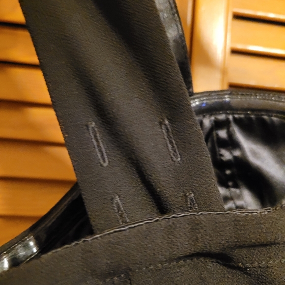 Guess Los Angeles Black One Shoulder Dress with Silver Details - Picture 8 of 13